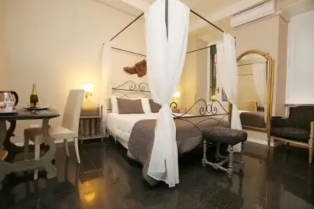 Amica Rome Guest House - 22