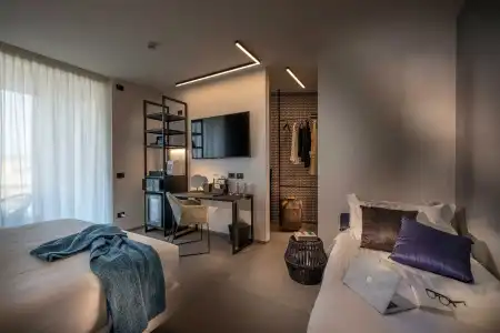 J44 Lifestyle - 6