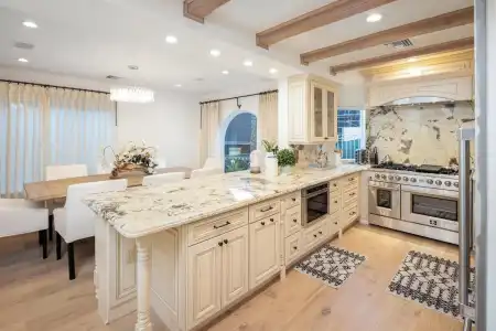 The Stradella Court Mansion - 22