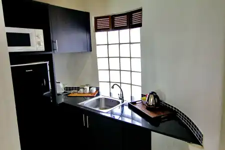 East Suites - 20