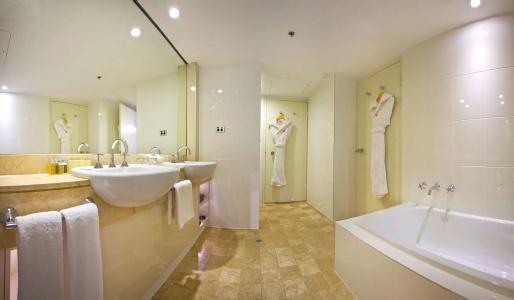 Stamford Plaza Adelaide - 9