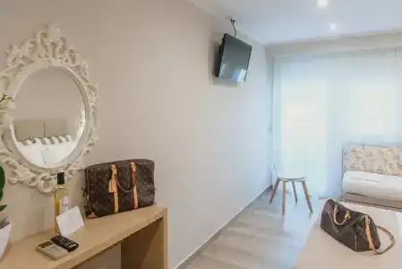 Ammos Beach Seaside Luxury Suites - 50