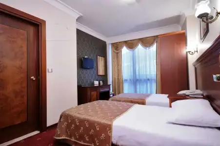 Grand Eyuboglu - 29