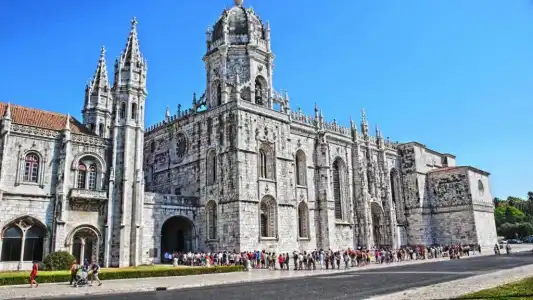 Jerónimos 8 - 63