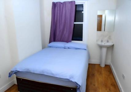 Saint James Backpackers - 2