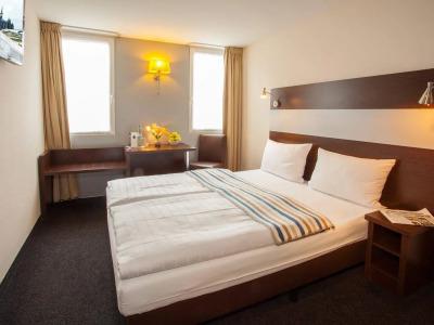 Ayun by Centro Comfort - 24