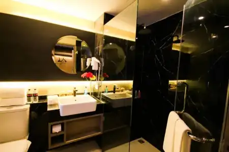 GLOW Sukhumvit 5 by Centropolis - 13