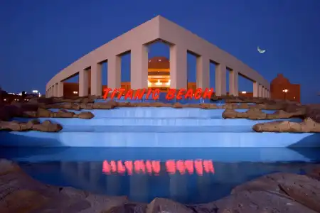 Titanic Beach - Families and Couples Only - 8