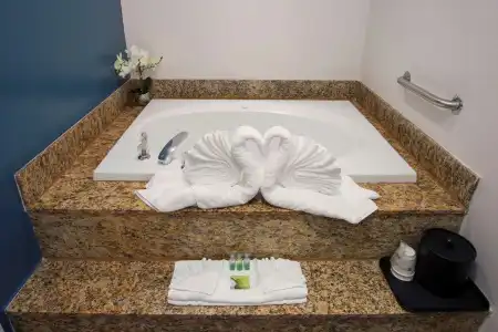 SureStay by Best Western Santa Monica - 12