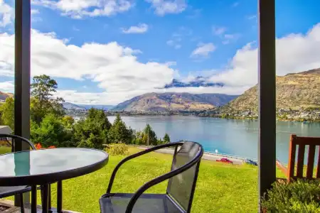 Holiday Inn Queenstown Frankton Road by IHG - 76