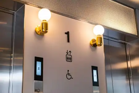 & Hakata - 1