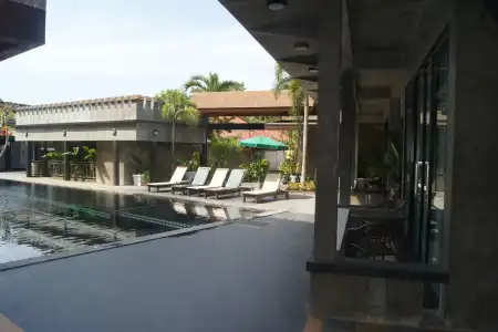 Green View Village Resort - 17