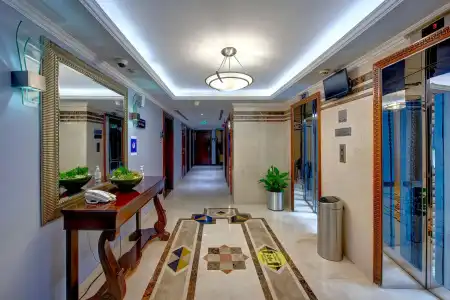 Howard Johnson Plaza by Wyndham Dubai Deira - 12