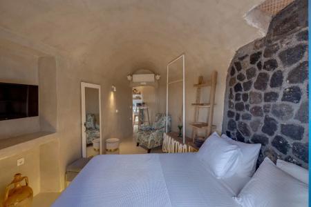 Pasithea Luxury Suites - 3
