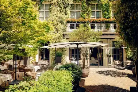 Pavillon de la Reine & Spa, Place des Vosges - 14