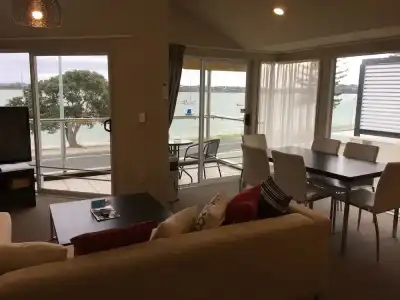 Bucklands Beach Waterfront Motel - 41
