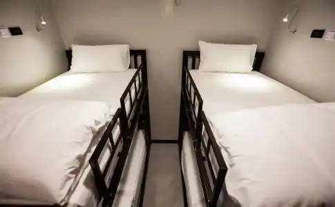 Jellybean The Blocks Hostel Sukhumvit 10 - 4