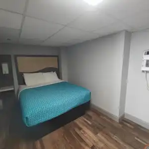 Mountain Vista Inn & Suites - 35