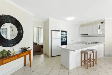 Noosa Tropicana - 203