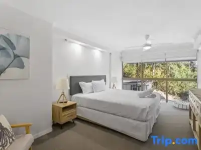 Gemini Court Holiday Apartments - 585
