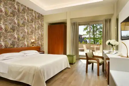 Continental Wellness & Spa - 33