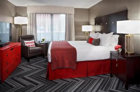 Pennyweight Boston, Curio Collection by Hilton - 43