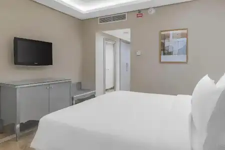 Hilton Alexandria Corniche - 90