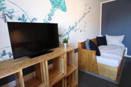 Blue Doors Hostel Ktv - 37