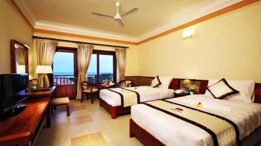 Golden Coast Resort and Spa - 79