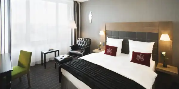 Mövenpick Stuttgart Airport - 4