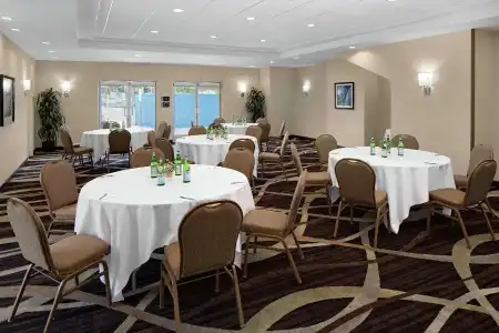 Hilton Garden Inn Marina Del Rey - 49