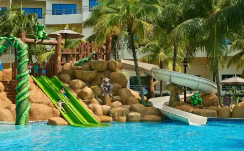 Swiss-Grand Beach Resort Kuantan - 13