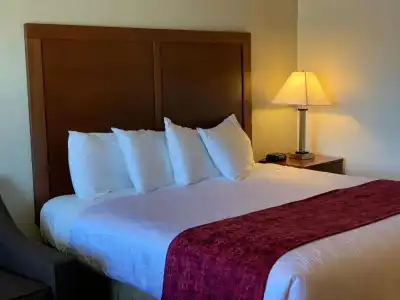 Red Carpet Inn Medford - 15