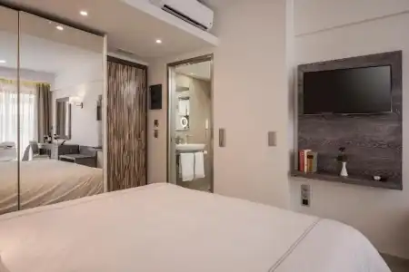 Bio Suites - 60