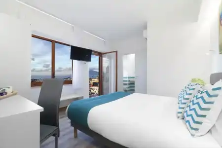 Sirocco Suites - 41