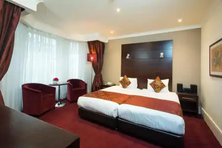 The Park City Grand Plaza Kensington - 24
