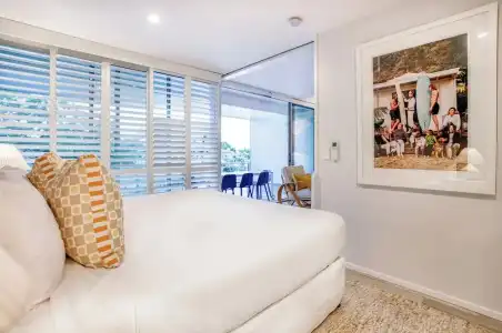 Jacaranda Noosa - 200