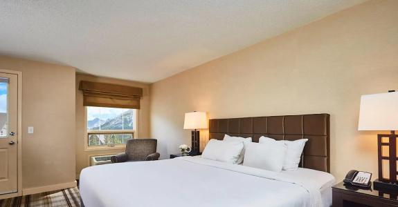 Grande Rockies Resort - Bellstars & Resorts - 14