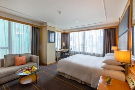 Renaissance Riverside Saigon - 92