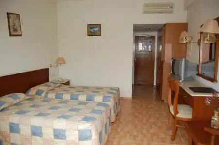 M. Moniatis - 42