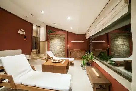 Smilen And Wellness - 34