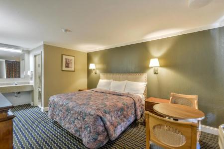 Wake Inn - 18