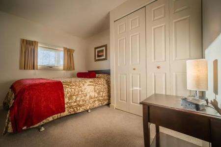 Sun & Ski Inn and Suites - 37