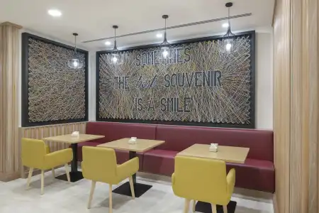 Hampton by Hilton Doha Old Town - 8