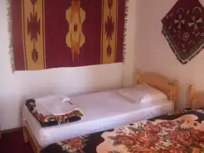 Sarrafon Guest House - 16