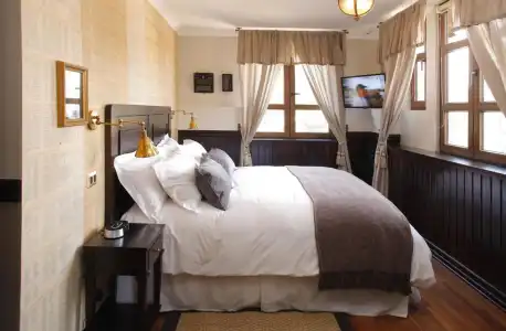 Boutique Castillo Rojo - 28
