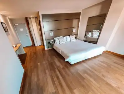 Bor Hôtel & Restaurant - Plage privée - 87
