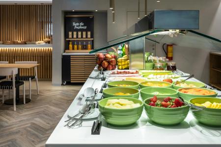 Holiday Inn Lisbon by IHG - 41