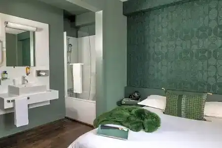 L'Hôtel - Face au Château - Boutique Hôtel et Séminaires - 34