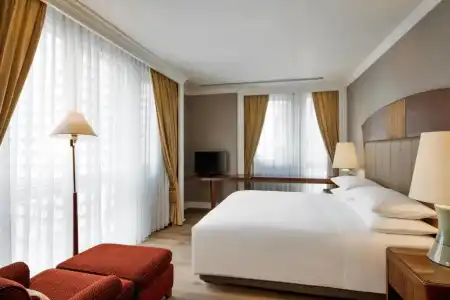 Mayfair Bangkok Marriott Executive Apartments SHA Plus + - 46